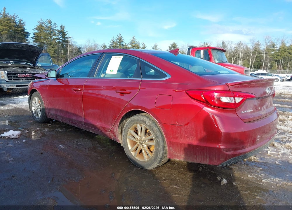 2015 HYUNDAI SONATA SE VIN: 5NPE24AF5FH250632