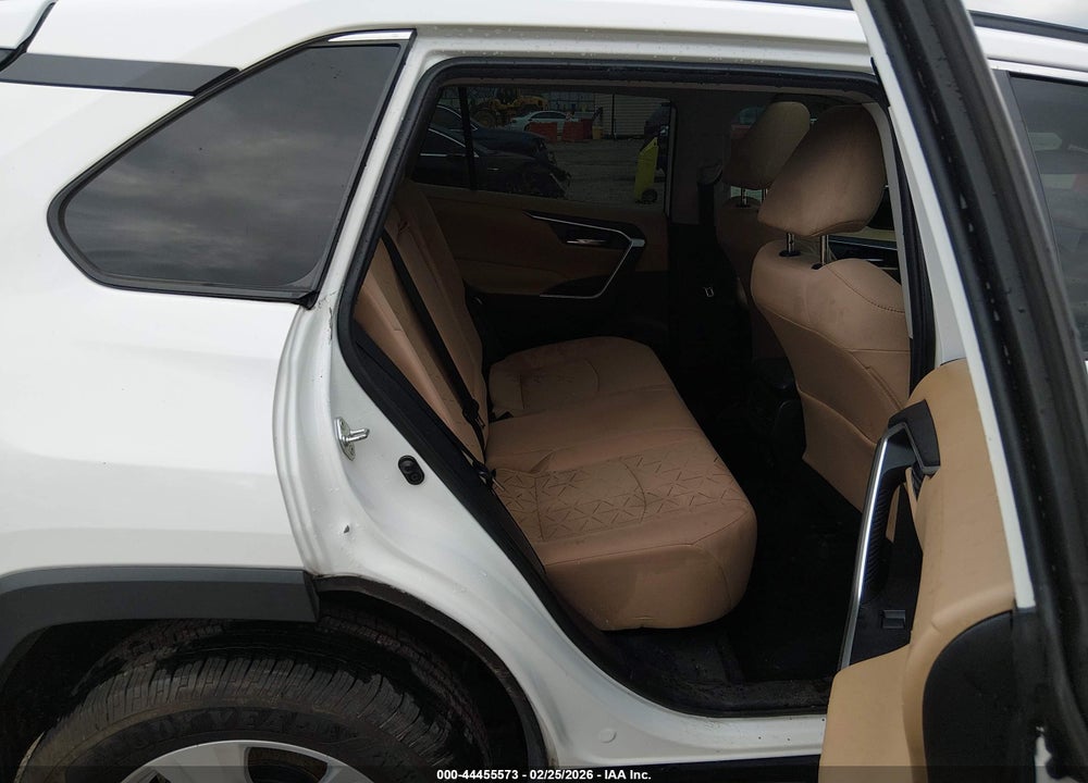 2020 TOYOTA RAV4 XLE VIN: 2T3W1RFV9LC081080