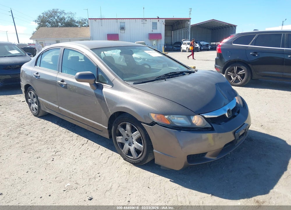 2010 HONDA CIVIC LX VIN: 2HGFA1F58AH570181