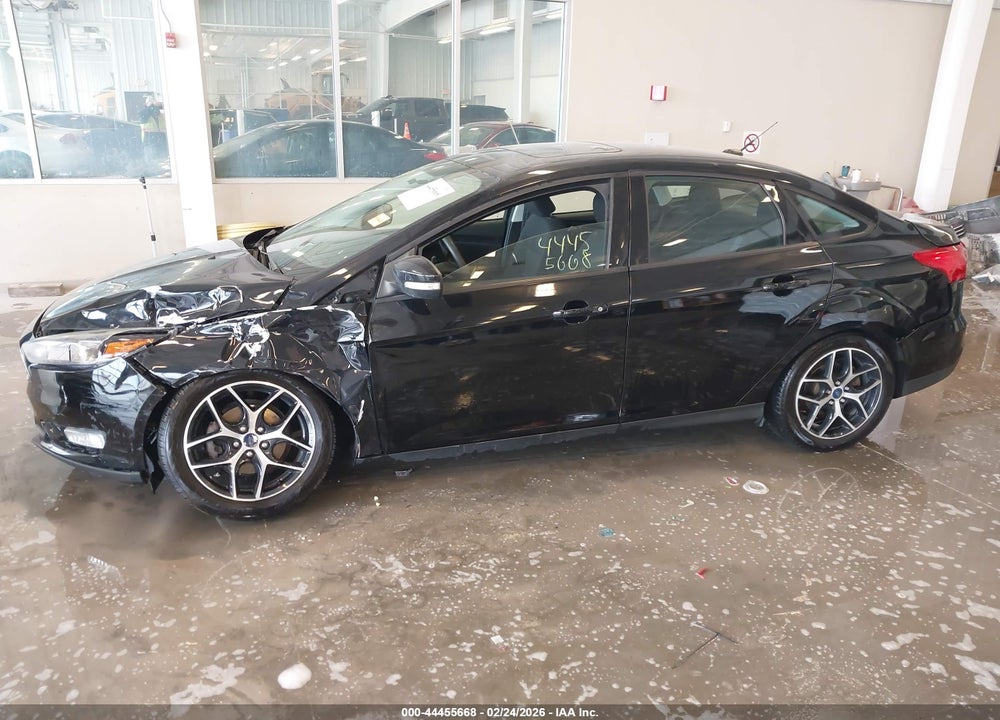 2017 FORD FOCUS SEL VIN: 1FADP3H26HL235801