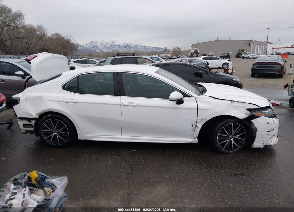 2021 TOYOTA CAMRY SE VIN: 4T1G11AK4MU415964