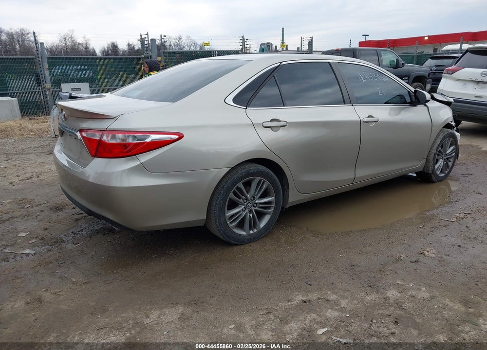 2017 TOYOTA CAMRY SE VIN: 4T1BF1FK0HU747488