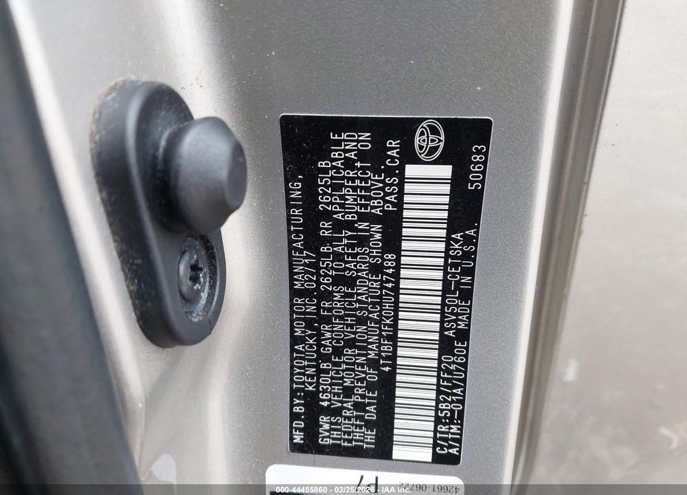 2017 TOYOTA CAMRY SE VIN: 4T1BF1FK0HU747488