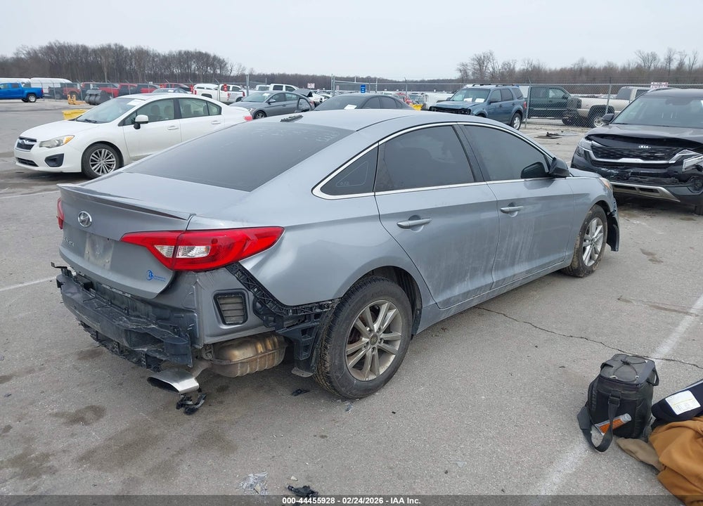 2017 HYUNDAI SONATA SE VIN: 5NPE24AF0HH526525