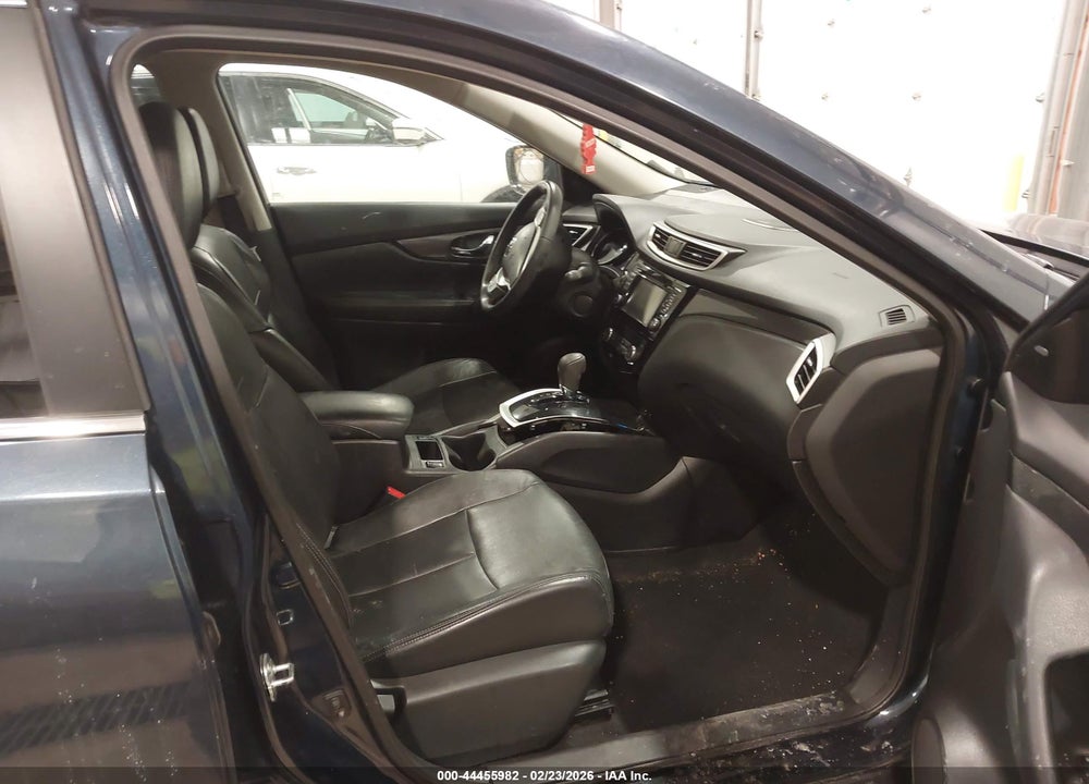 2015 NISSAN ROGUE SL VIN: 5N1AT2MV0FC792697