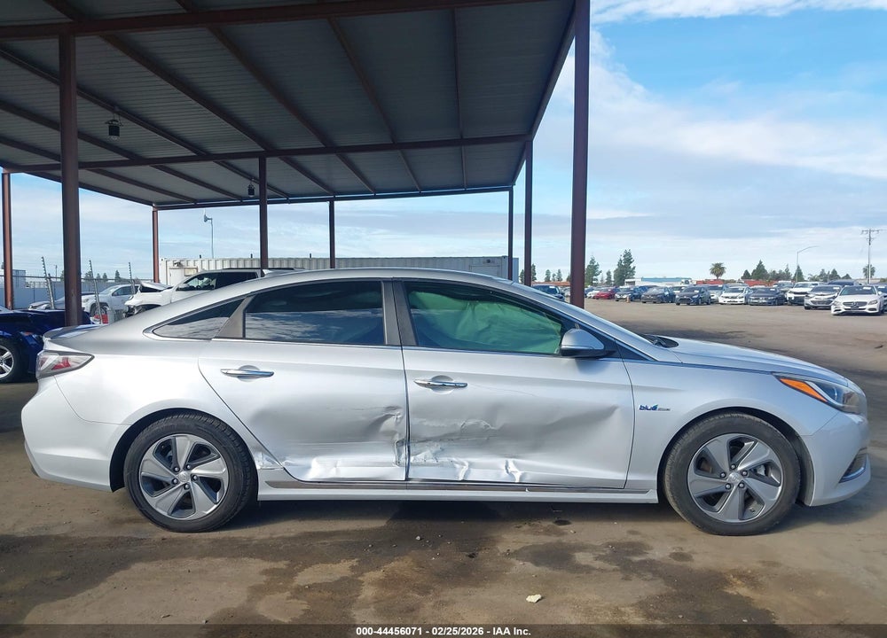 2016 HYUNDAI SONATA HYBRID LIMITED VIN: KMHE34L19GA030414