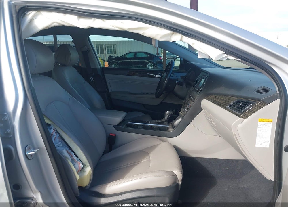2016 HYUNDAI SONATA HYBRID LIMITED VIN: KMHE34L19GA030414