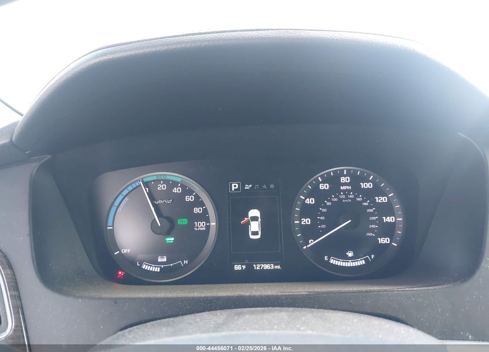 2016 HYUNDAI SONATA HYBRID LIMITED VIN: KMHE34L19GA030414