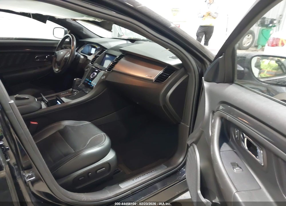 2018 FORD TAURUS SHO VIN: 1FAHP2KT3JG108919