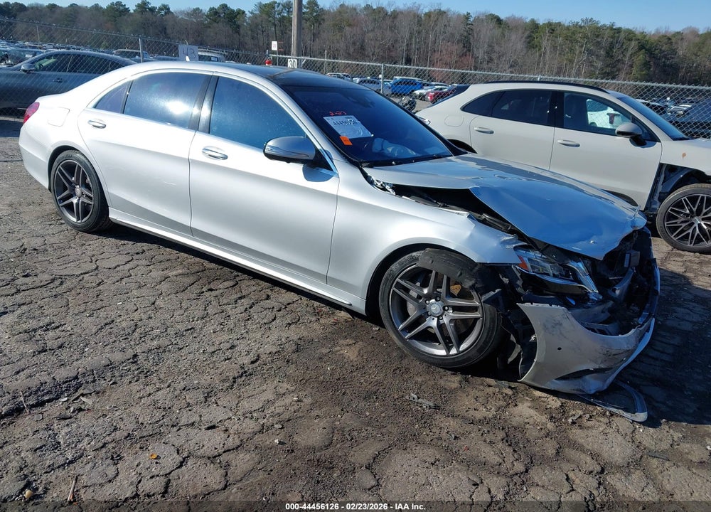 2015 MERCEDES-BENZ S 550 4MATIC VIN: WDDUG8FB2FA158501