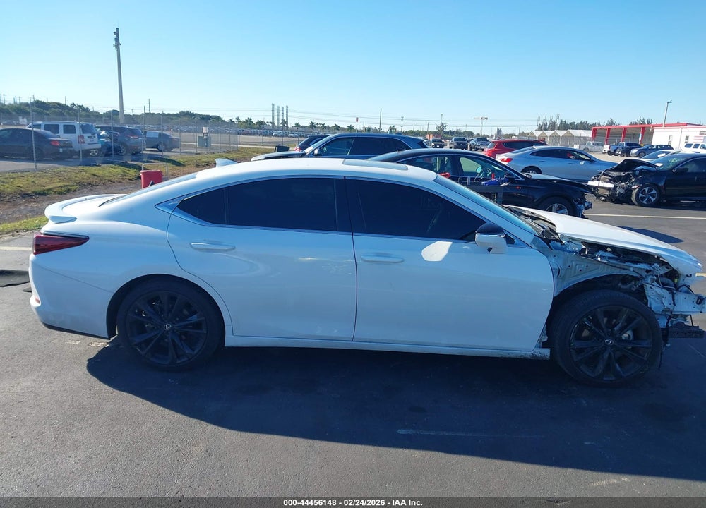 2024 LEXUS ES 350 F SPORT HANDLING VIN: 58AJZ1B17RU181680
