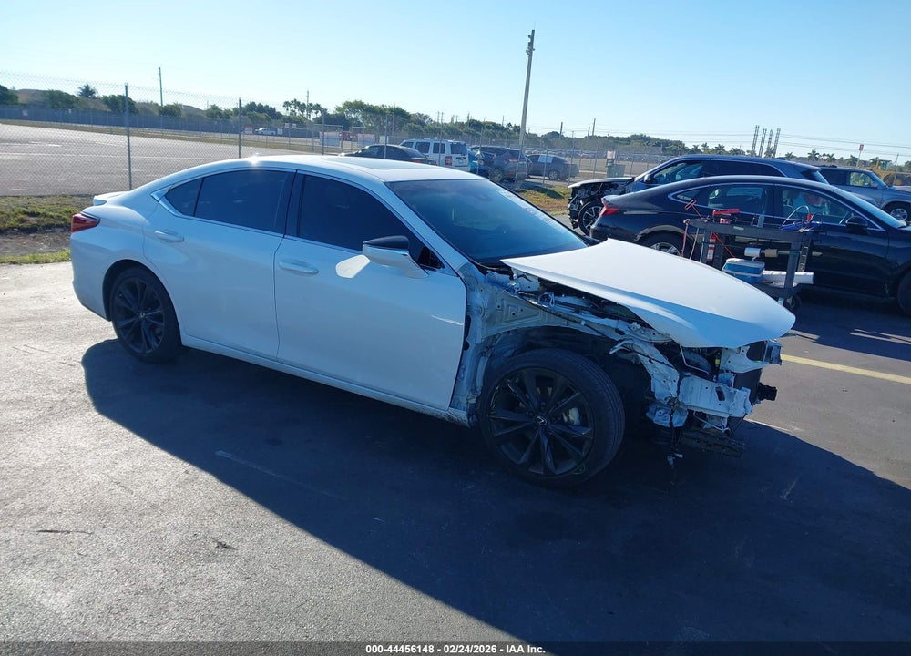 2024 LEXUS ES 350 F SPORT HANDLING VIN: 58AJZ1B17RU181680