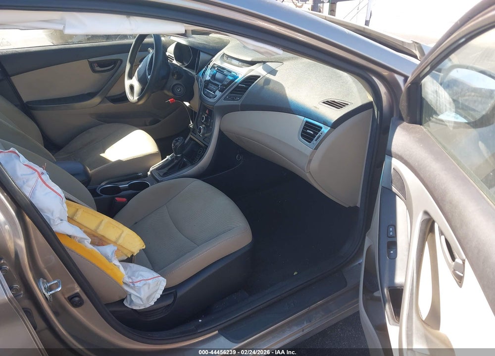 2016 HYUNDAI ELANTRA SE VIN: 5NPDH4AE2GH730579