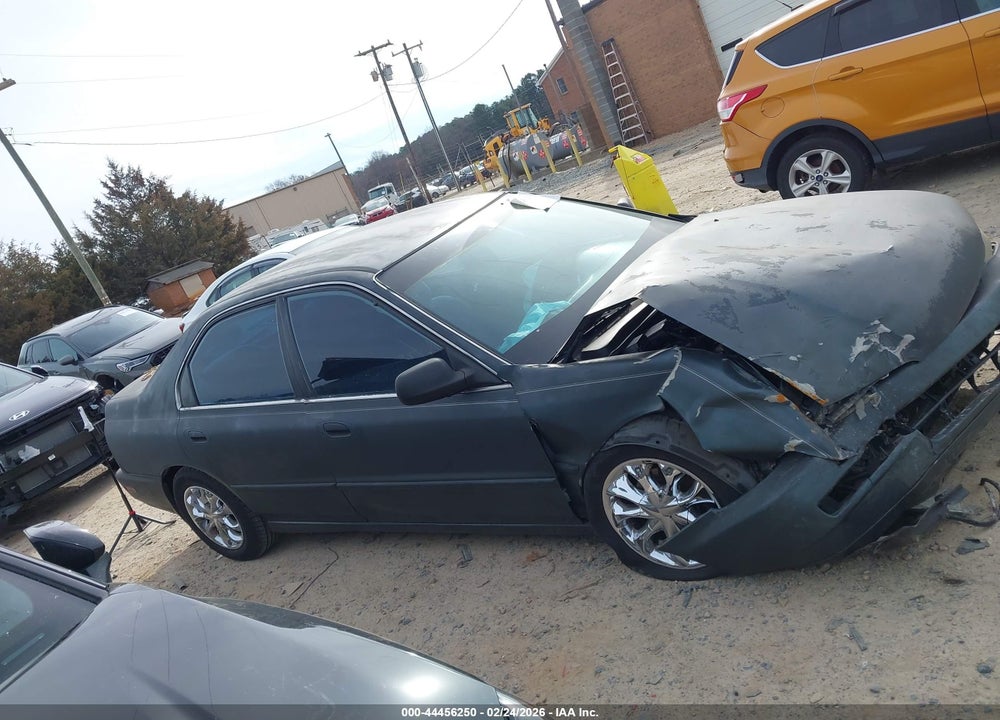 1997 HONDA ACCORD LX VIN: 1HGCD5636VA072372