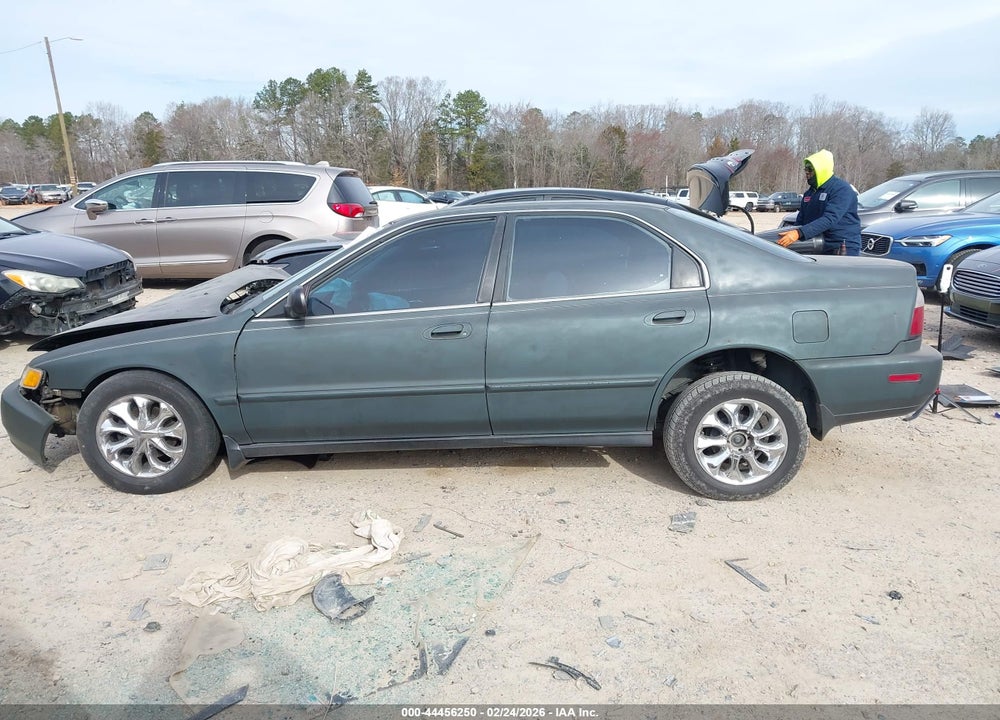 1997 HONDA ACCORD LX VIN: 1HGCD5636VA072372