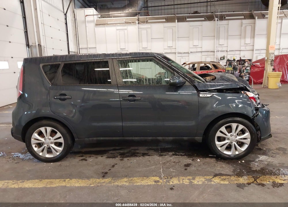 2016 KIA SOUL + VIN: KNDJP3A52G7323785