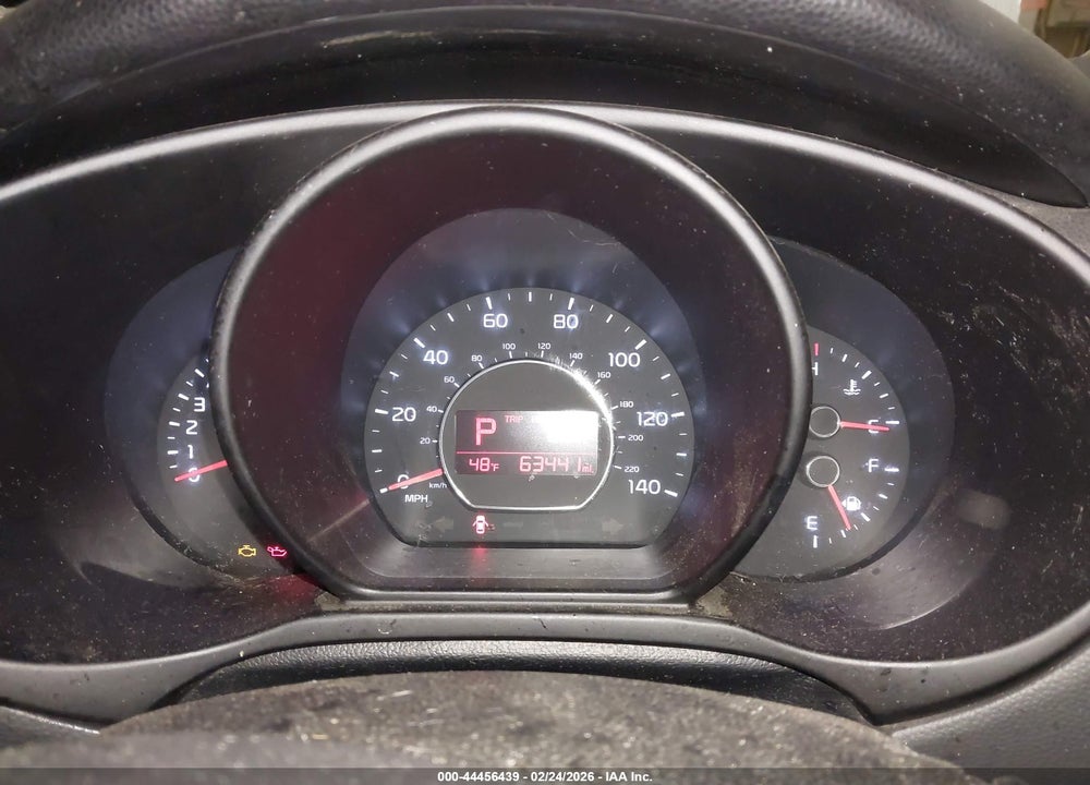 2016 KIA SOUL + VIN: KNDJP3A52G7323785