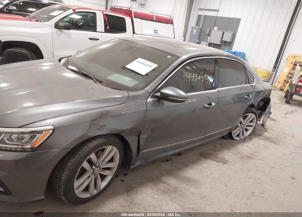 2016 VOLKSWAGEN PASSAT 1.8T SEL VIN: 1VWCT7A36GC063129