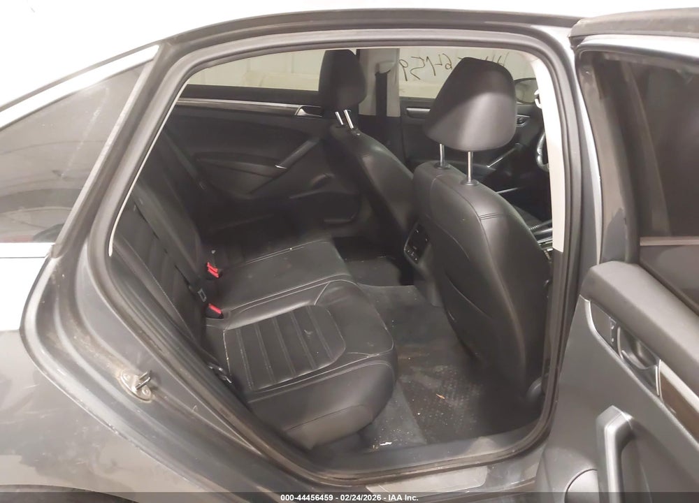 2016 VOLKSWAGEN PASSAT 1.8T SEL VIN: 1VWCT7A36GC063129
