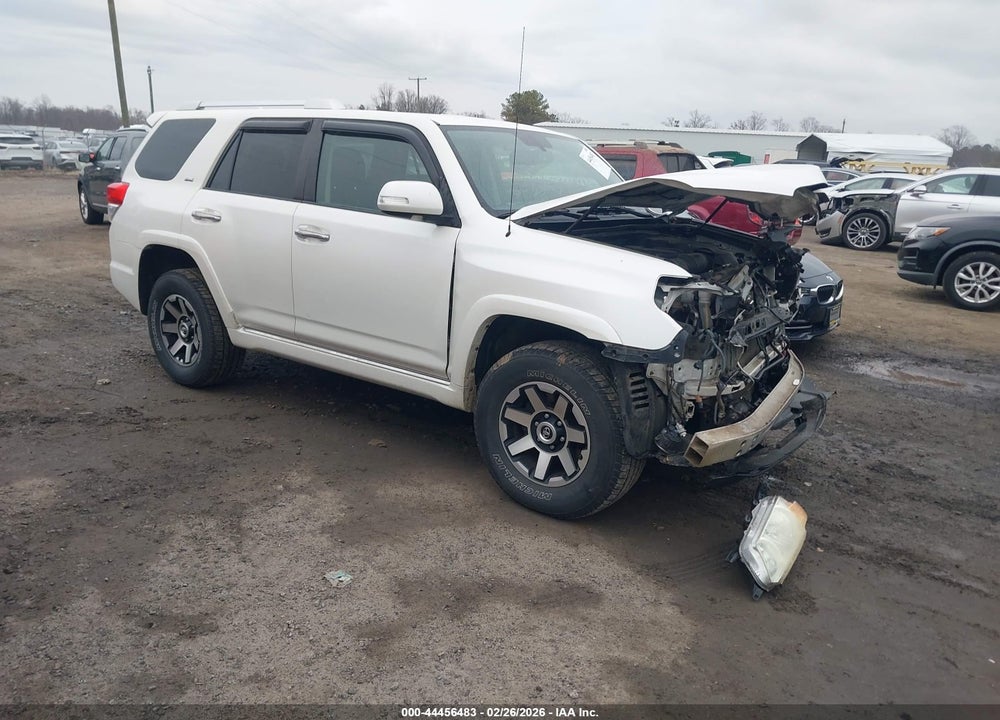2011 TOYOTA 4RUNNER SR5 V6 VIN: JTEBU5JR8B5066403