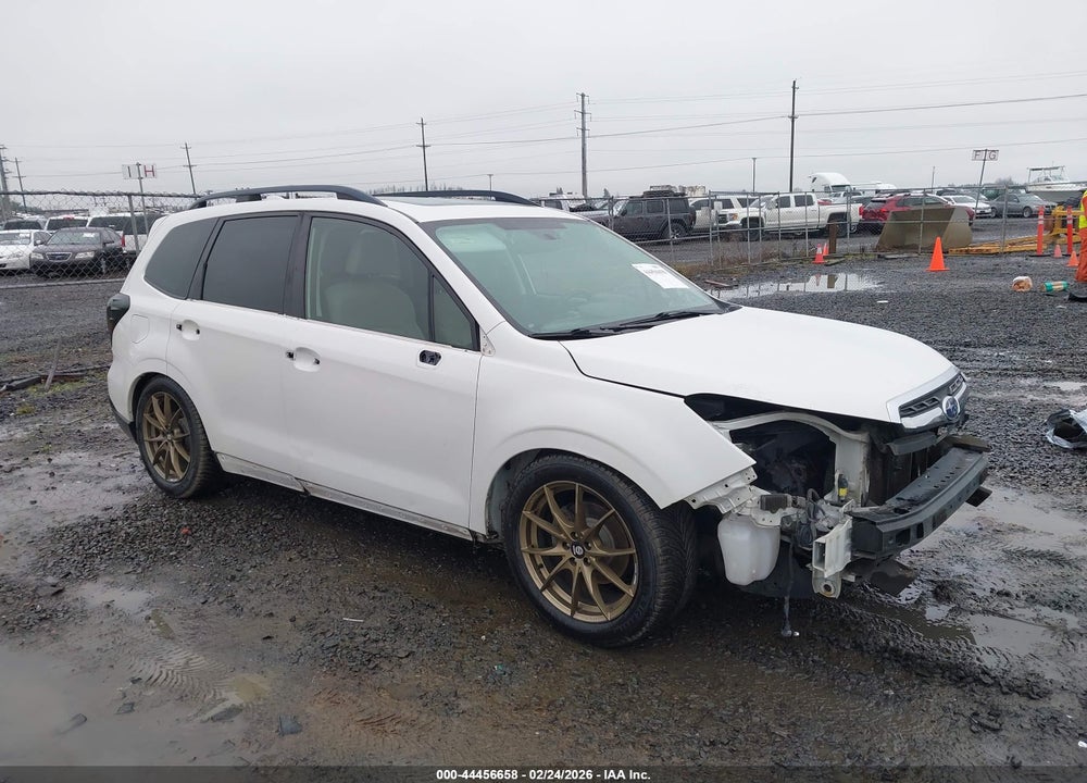 2018 SUBARU FORESTER 2.5I PREMIUM VIN: JF2SJAGC3JH482172