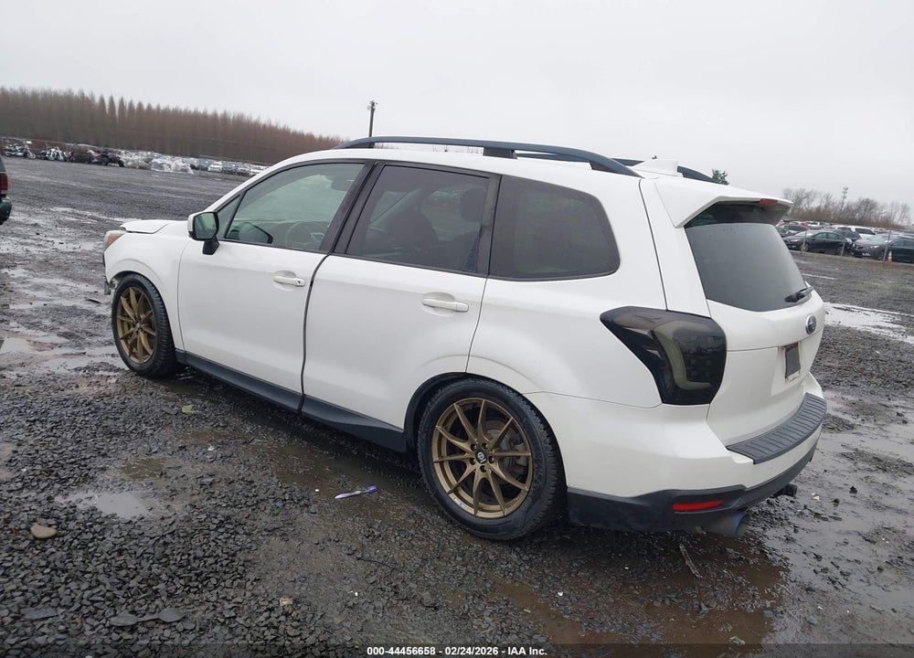 2018 SUBARU FORESTER 2.5I PREMIUM VIN: JF2SJAGC3JH482172
