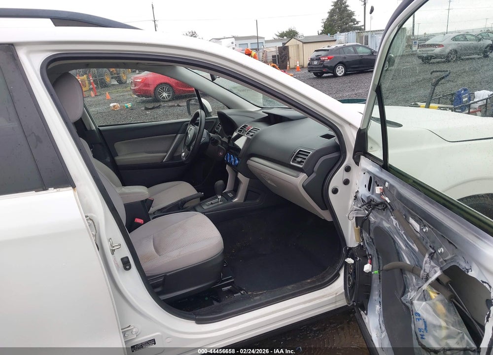 2018 SUBARU FORESTER 2.5I PREMIUM VIN: JF2SJAGC3JH482172