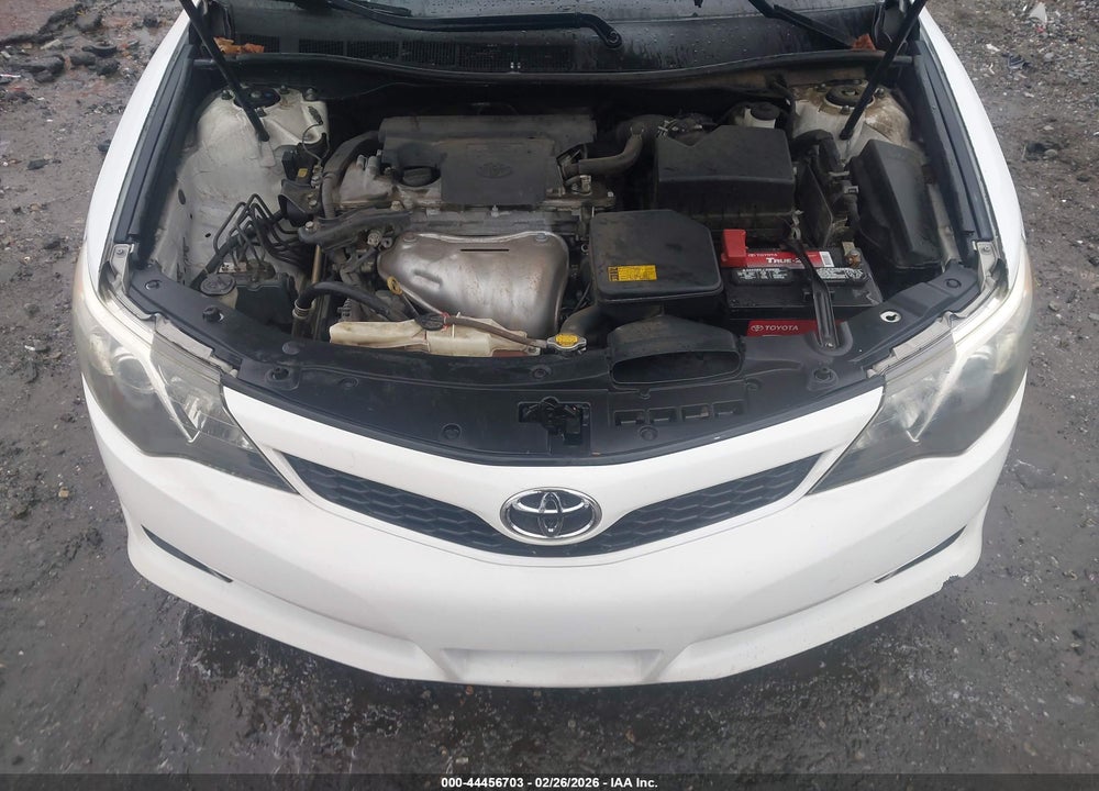 2014 TOYOTA CAMRY SE VIN: 4T1BF1FK0EU397677