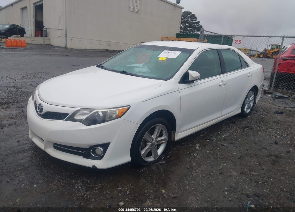 2014 TOYOTA CAMRY SE VIN: 4T1BF1FK0EU397677
