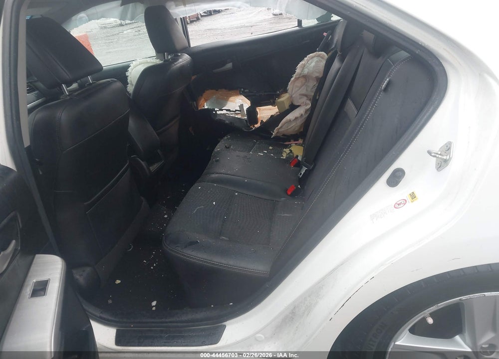 2014 TOYOTA CAMRY SE VIN: 4T1BF1FK0EU397677