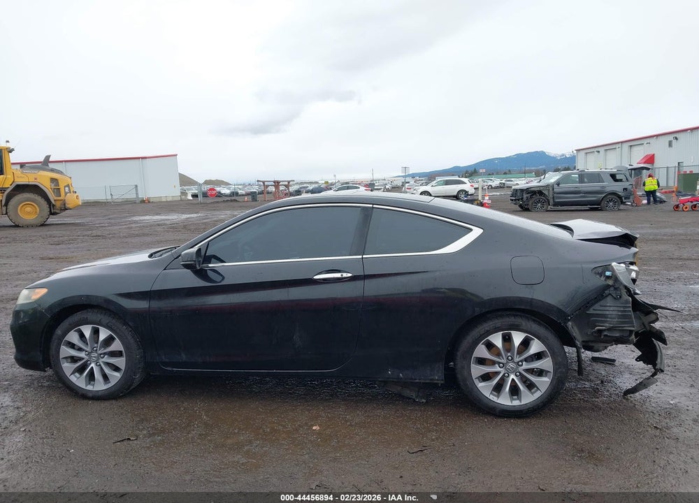 2015 HONDA ACCORD EX VIN: 1HGCT1B75FA005252