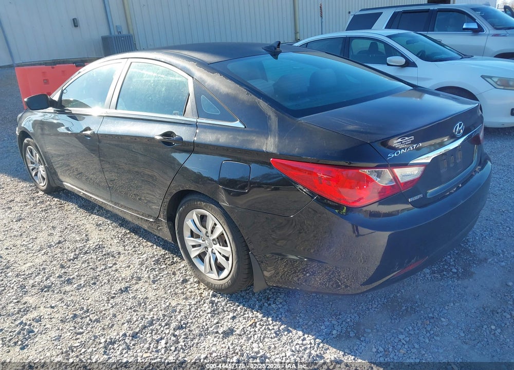 2011 HYUNDAI SONATA VIN: 5NPEB4AC3BH145815