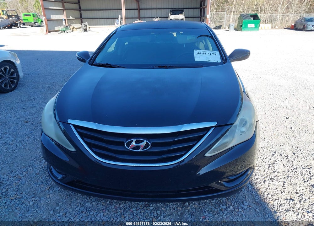 2011 HYUNDAI SONATA VIN: 5NPEB4AC3BH145815