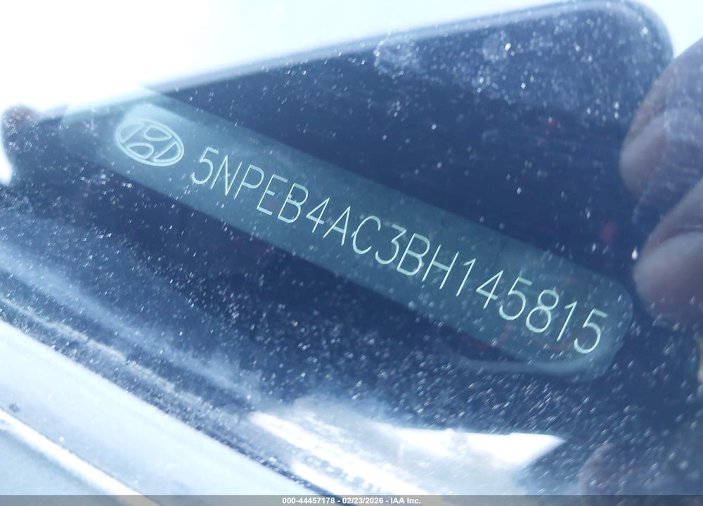 2011 HYUNDAI SONATA VIN: 5NPEB4AC3BH145815
