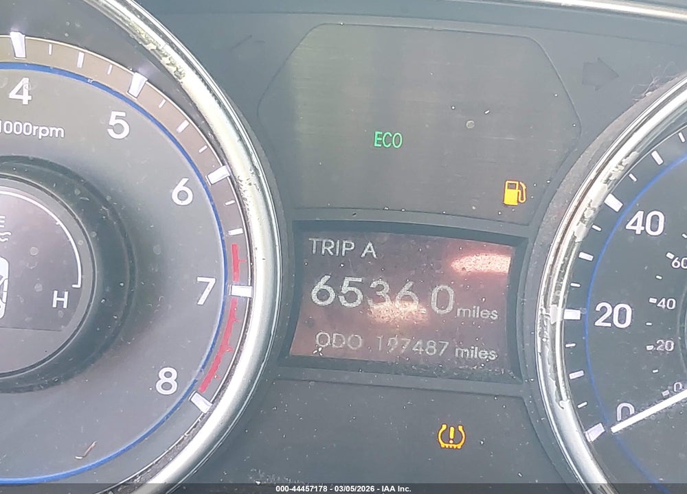 2011 HYUNDAI SONATA VIN: 5NPEB4AC3BH145815