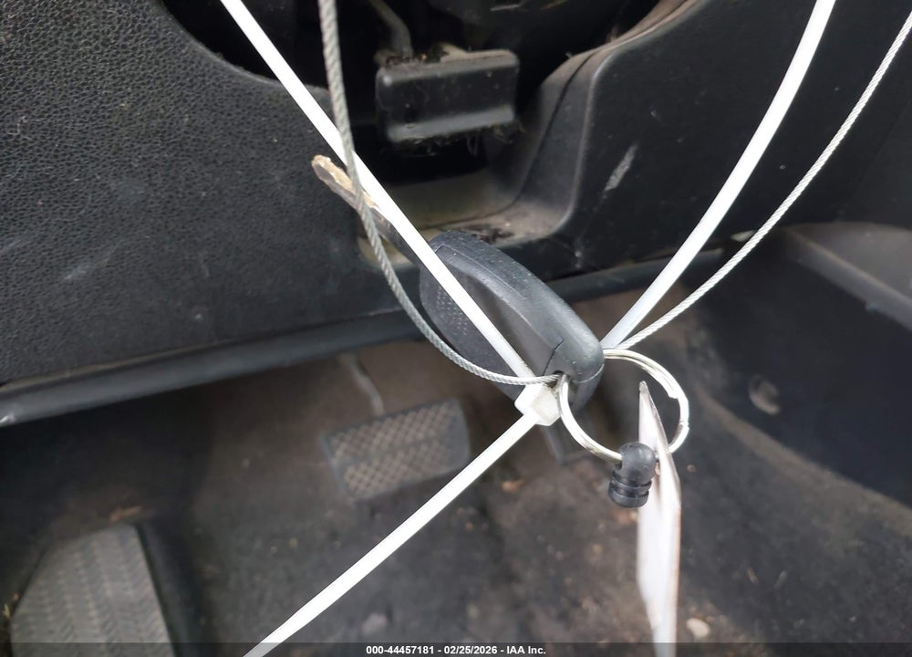 2012 HONDA FIT VIN: JHMGE8H31CC027027