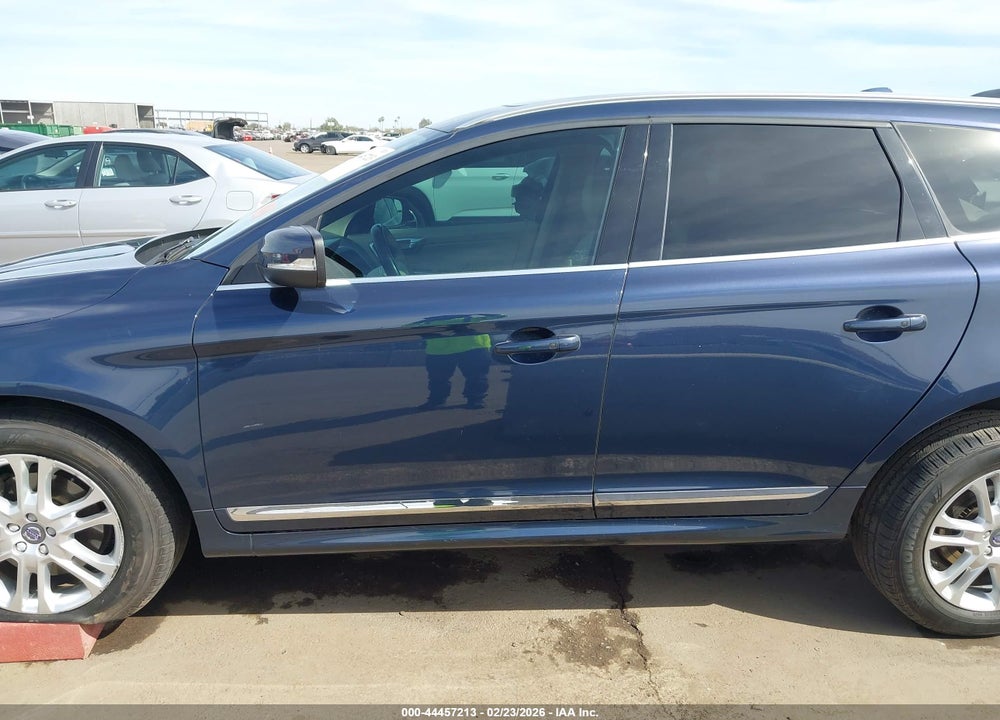 2015 VOLVO XC60 T5 PREMIER VIN: YV440MDK0F2754899