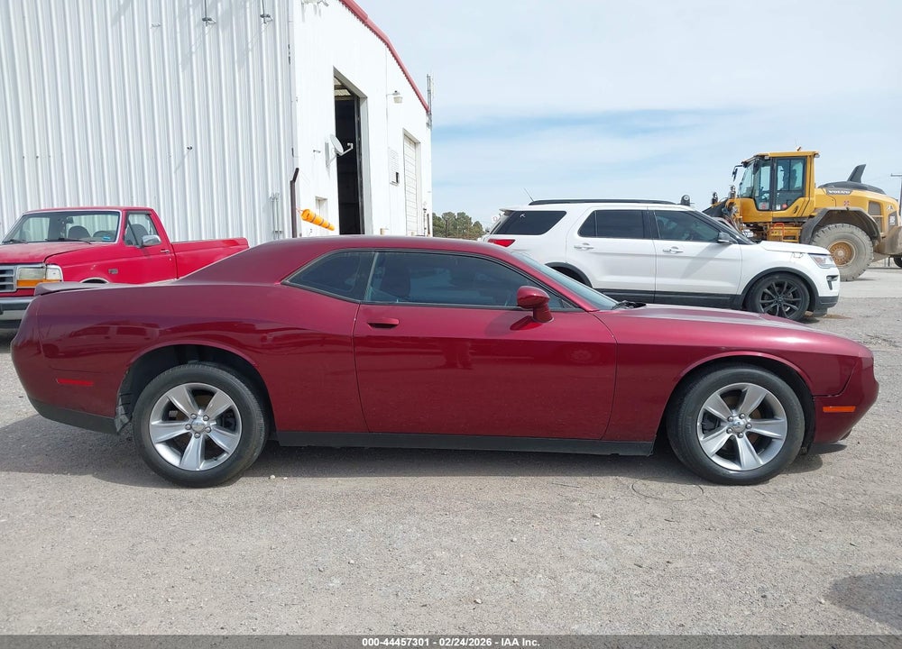 2020 DODGE CHALLENGER SXT VIN: 2C3CDZAG1LH226568