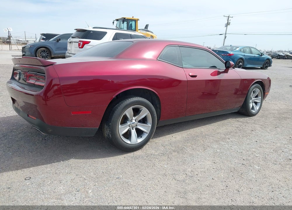 2020 DODGE CHALLENGER SXT VIN: 2C3CDZAG1LH226568