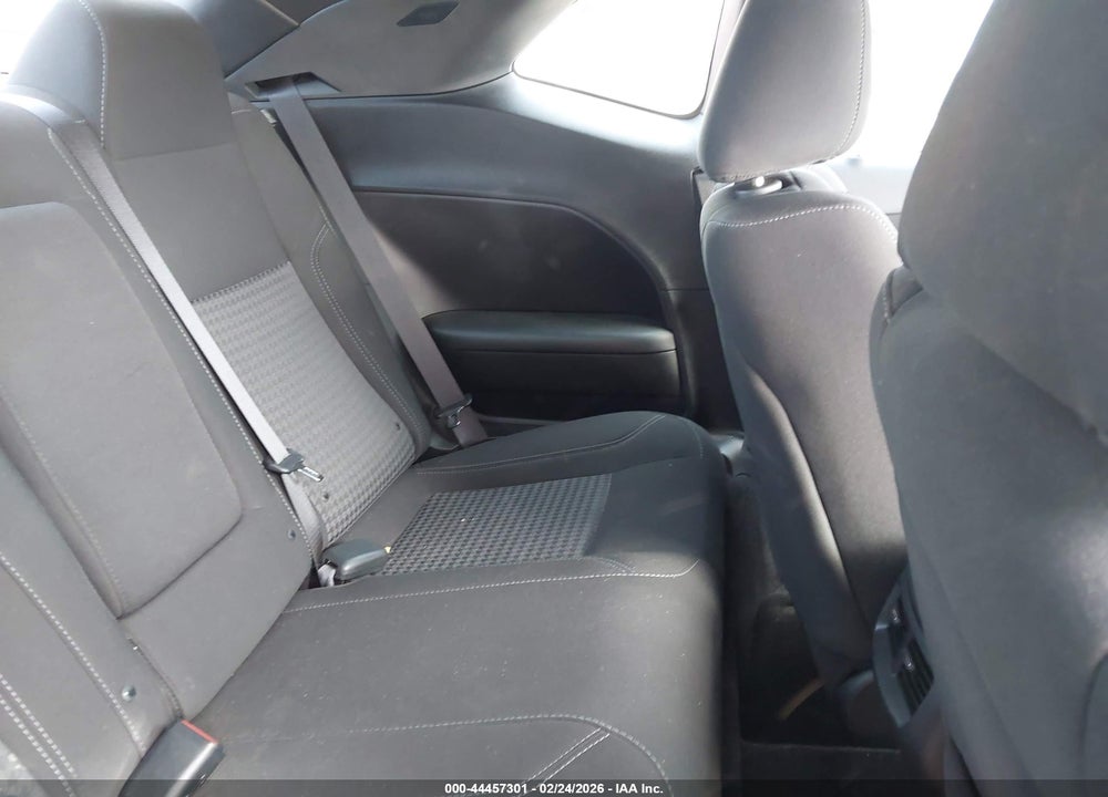 2020 DODGE CHALLENGER SXT VIN: 2C3CDZAG1LH226568