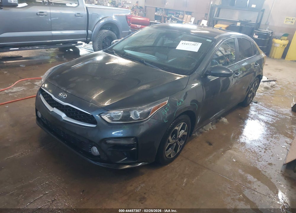2019 KIA FORTE LXS VIN: 3KPF24AD8KE015398