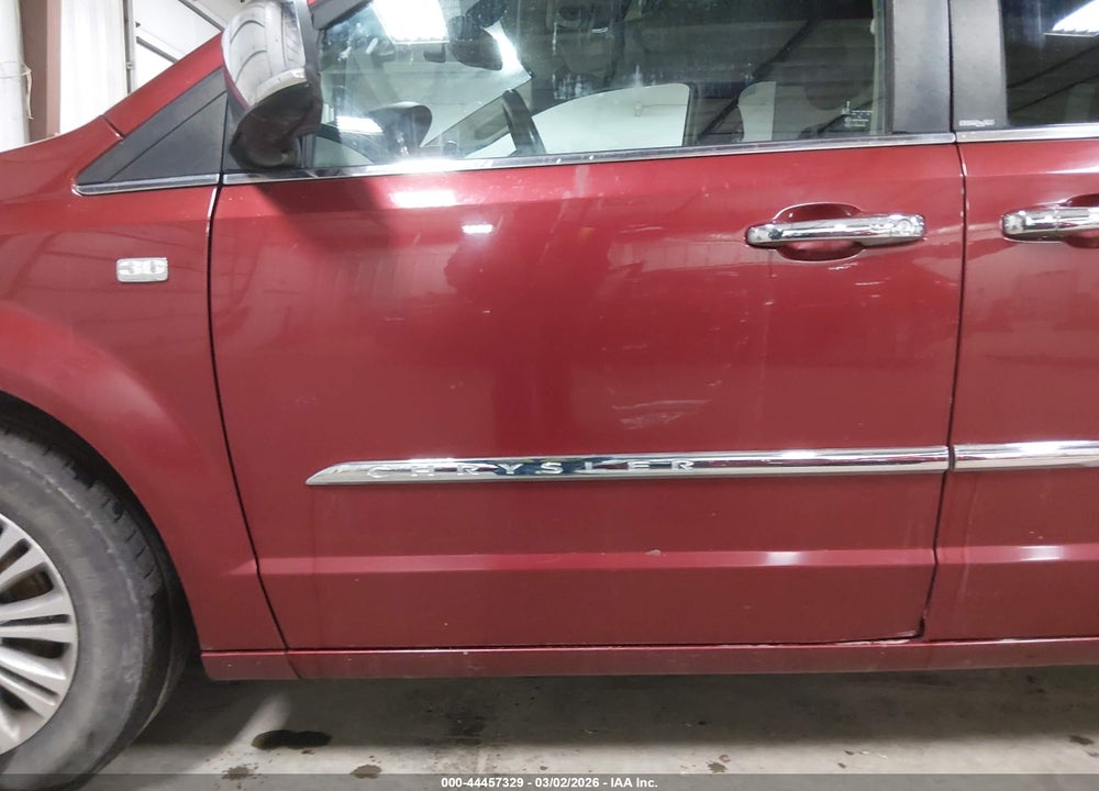 2014 CHRYSLER TOWN & COUNTRY TOURING-L 30TH ANNIVERSARY VIN: 2C4RC1CG7ER248739