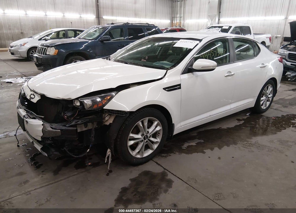 2011 KIA OPTIMA EX VIN: KNAGN4A74B5076617