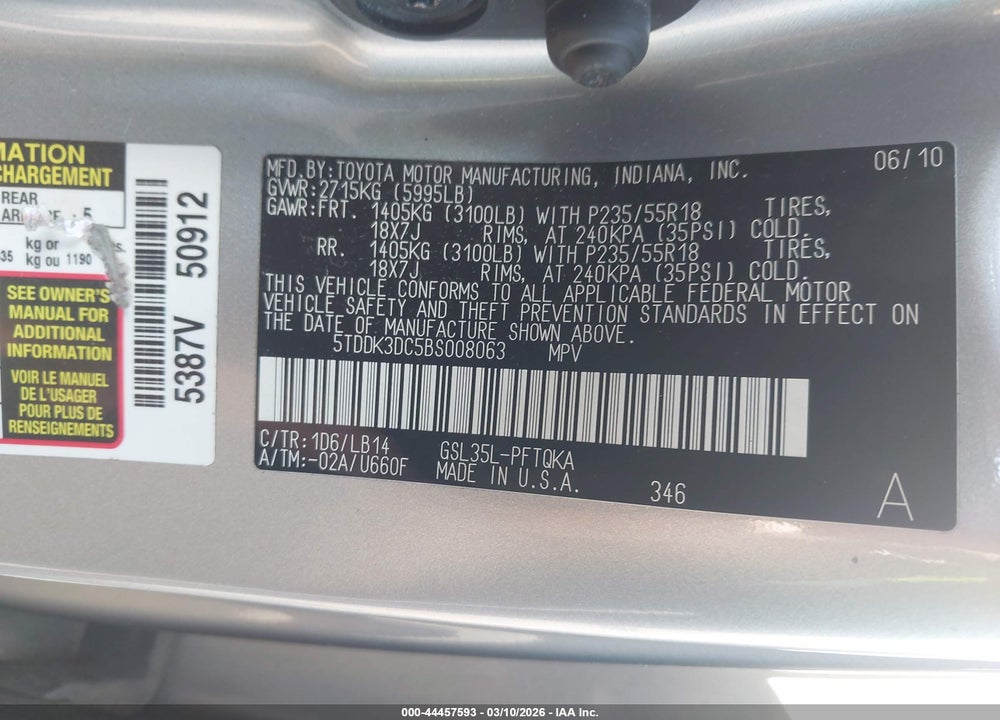 2011 TOYOTA SIENNA XLE VIN: 5TDDK3DC5BS008063