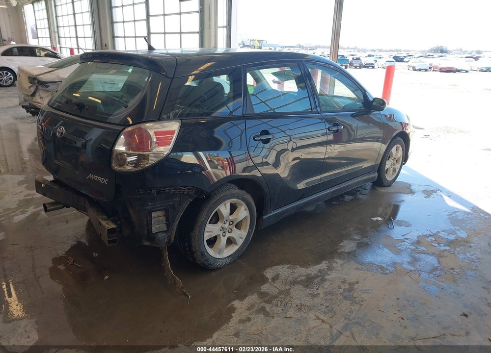 2005 TOYOTA MATRIX XR VIN: 2T1KR32E65C327606