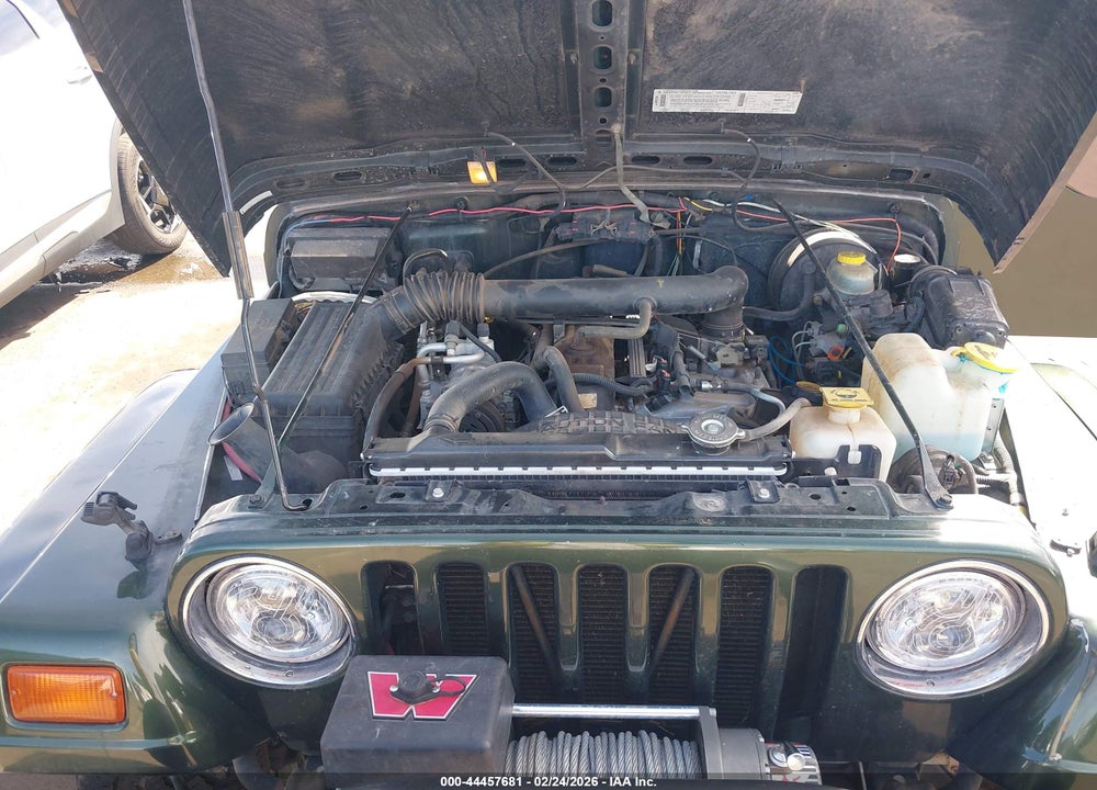 1998 JEEP WRANGLER SAHARA VIN: 1J4FY49S8WP730621