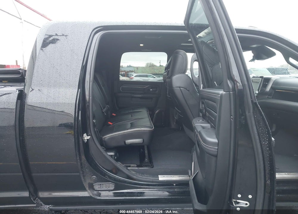 2024 RAM 2500 LIMITED  4X4 6'4 BOX VIN: 3C6UR5TL1RG160169