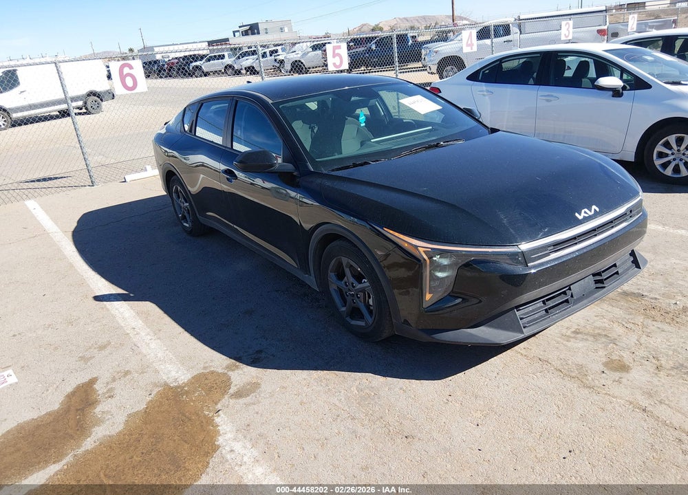 2025 KIA K4 LXS VIN: 3KPFT4DE2SE053968