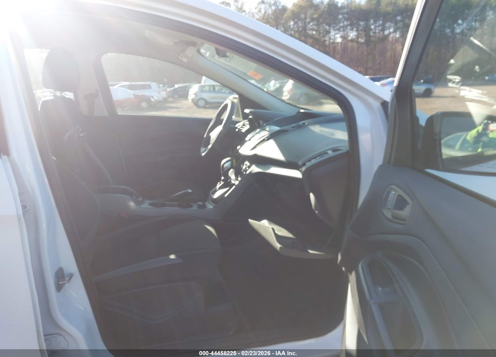 2015 FORD ESCAPE S VIN: 1FMCU0F70FUC65911