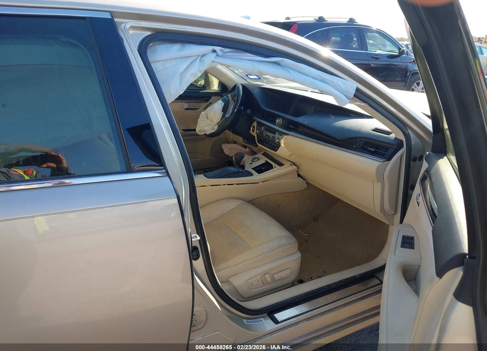 2014 LEXUS ES 350 VIN: JTHBK1GG0E2145593